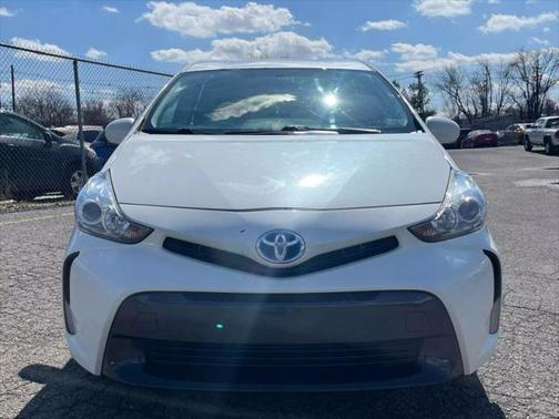 2015 Toyota Prius v Three