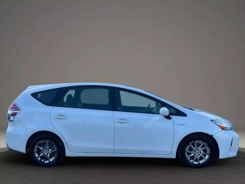 2015 Toyota Prius v Three