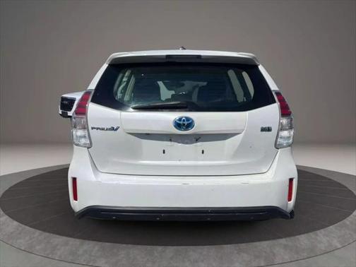 2015 Toyota Prius v Three