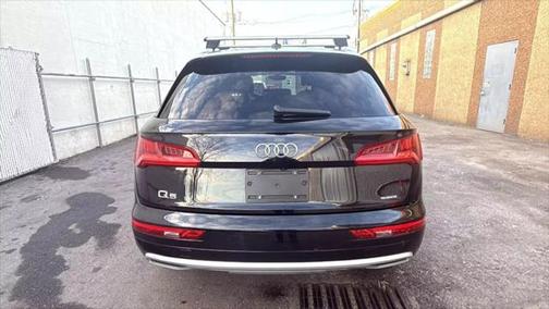 2020 Audi Q5 45 Titanium Premium