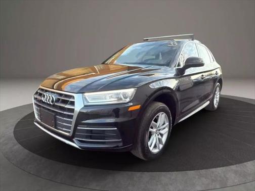 2020 Audi Q5 45 Titanium Premium