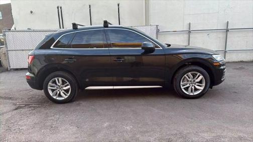2020 Audi Q5 45 Titanium Premium