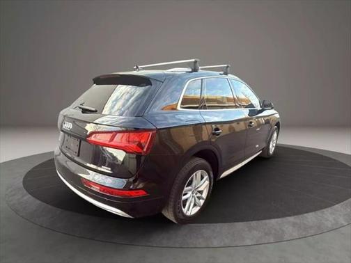 2020 Audi Q5 45 Titanium Premium