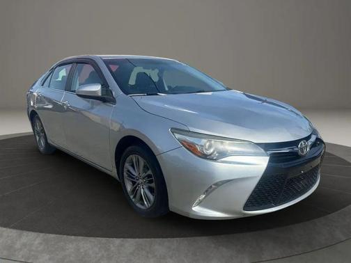 2016 Toyota Camry SE w/Special Edition Pkg