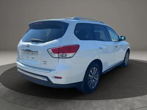 2015 Nissan Pathfinder SV
