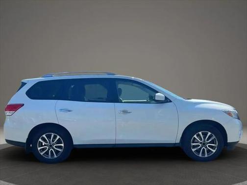 2015 Nissan Pathfinder SV