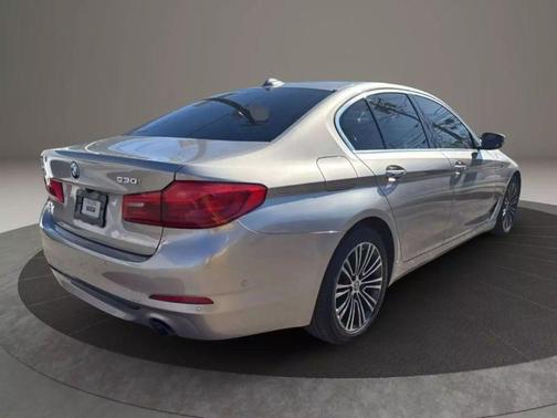 2017 BMW 530 530i Sedan 4D
