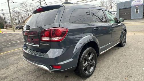 2018 Dodge Journey Crossroad