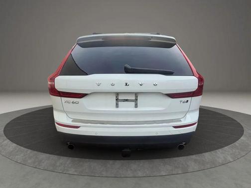 2018 Volvo XC60 T6 Momentum