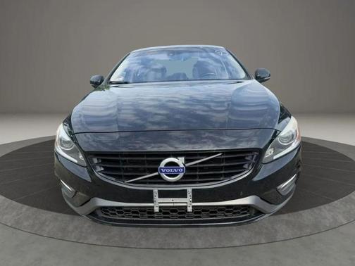 Onyx Black Metallic 2018 Volvo S60 T5 Dynamic