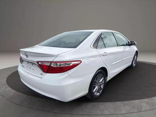 2016 Toyota Camry SE w/Special Edition Pkg