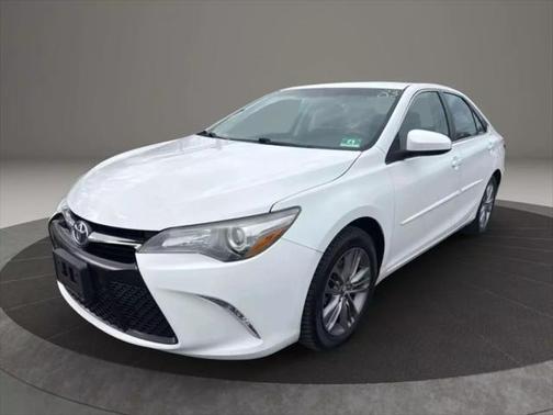2016 Toyota Camry SE w/Special Edition Pkg