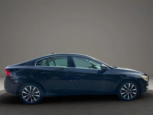 2015 Volvo S60 T5 Premier