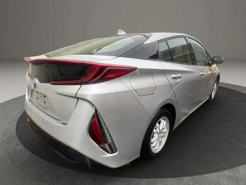 2021 Toyota Prius Prime LE