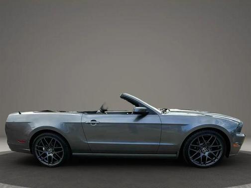 2014 Ford Mustang V6 Premium