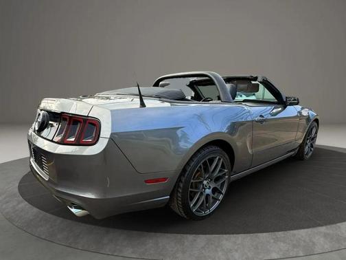 2014 Ford Mustang V6 Premium
