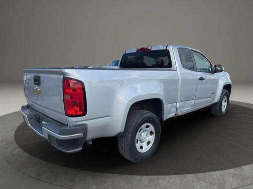 Silver Ice Metallic 2017 Chevrolet Colorado WT