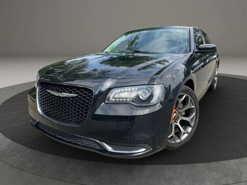 2018 Chrysler 300 Touring