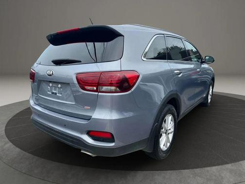 2020 Kia Sorento LX