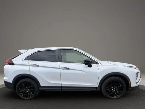 White Diamond 2022 Mitsubishi Eclipse Cross SP
