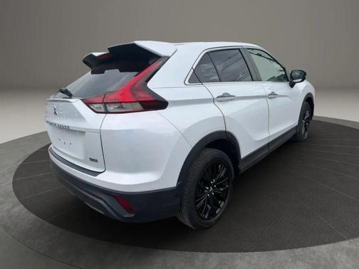 White Diamond 2022 Mitsubishi Eclipse Cross SP