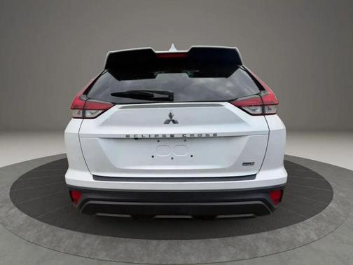 White Diamond 2022 Mitsubishi Eclipse Cross SP