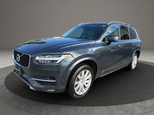 Savile Gray Metallic 2016 Volvo XC90 T6 Momentum