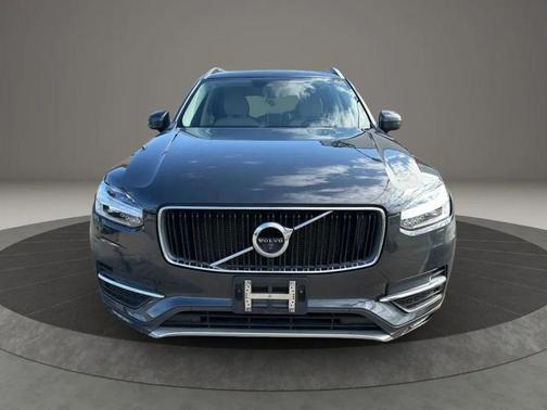 Savile Gray Metallic 2016 Volvo XC90 T6 Momentum