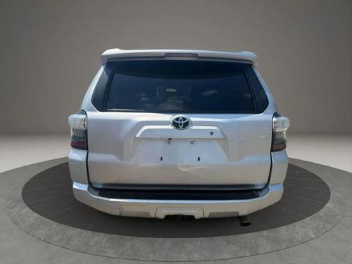 2016 Toyota 4Runner SR5 Sport Utility 4D