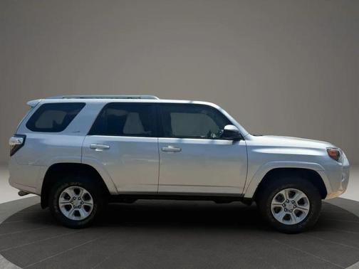 2016 Toyota 4Runner SR5 Sport Utility 4D