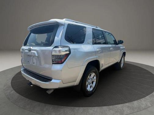 2016 Toyota 4Runner SR5 Sport Utility 4D