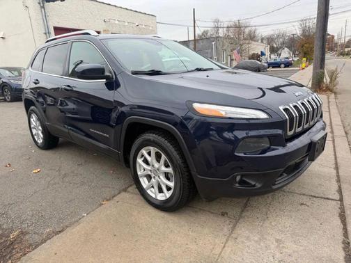 2014 Jeep Cherokee Sport