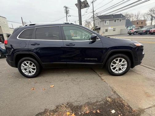 2014 Jeep Cherokee Sport