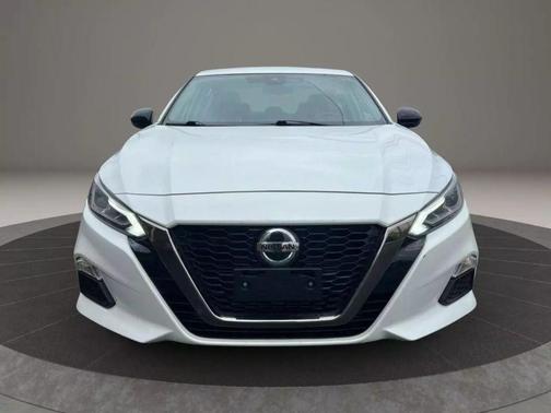 2021 Nissan Altima SR VC-Turbo FWD