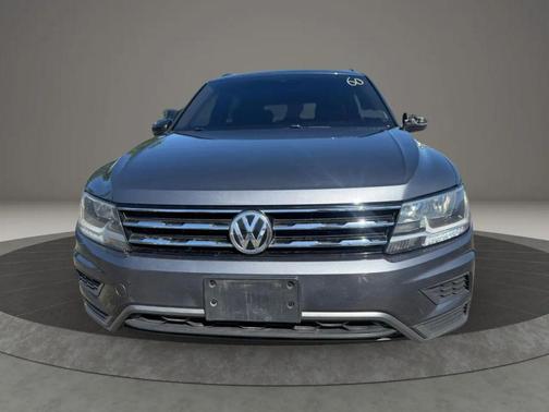 Platinum Gray Metallic 2020 Volkswagen Tiguan 2.0T S
