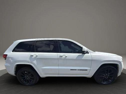 2017 Jeep Grand Cherokee Altitude
