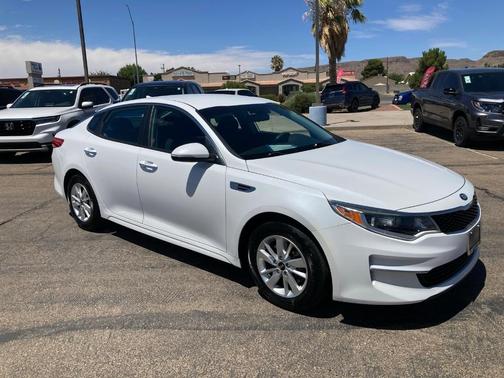 2017 Kia Optima LX