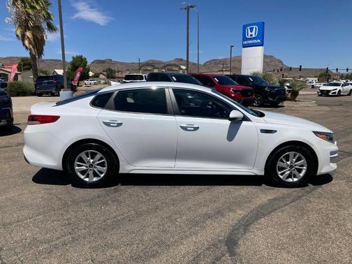 2017 Kia Optima LX