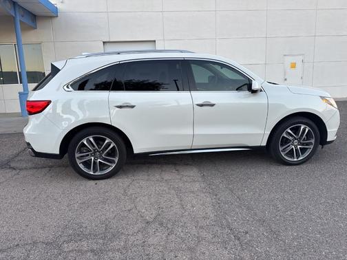 2017 Acura MDX 3.5L w/Advance Package