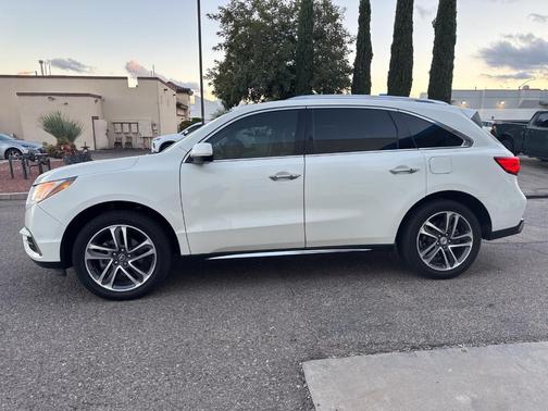 2017 Acura MDX 3.5L w/Advance Package