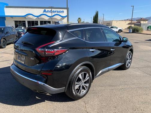 2024 Nissan Murano SV