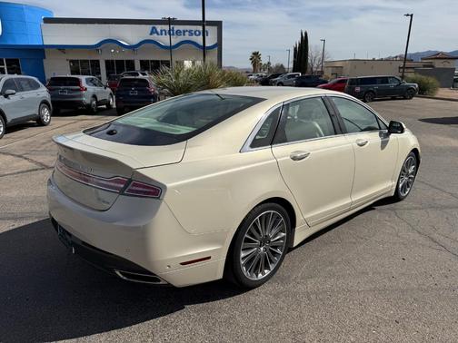 2014 Lincoln MKZ Base