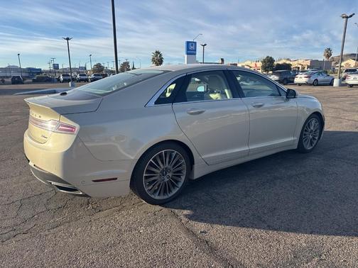 2014 Lincoln MKZ Base