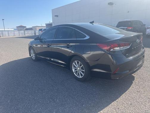2018 Hyundai SONATA SE
