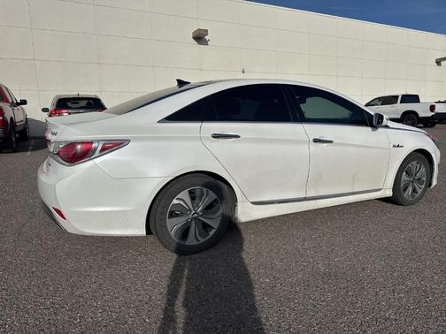2015 Hyundai SONATA Hybrid Limited