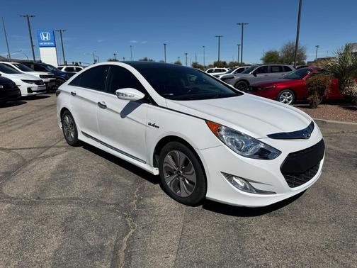 2015 Hyundai SONATA Hybrid Limited