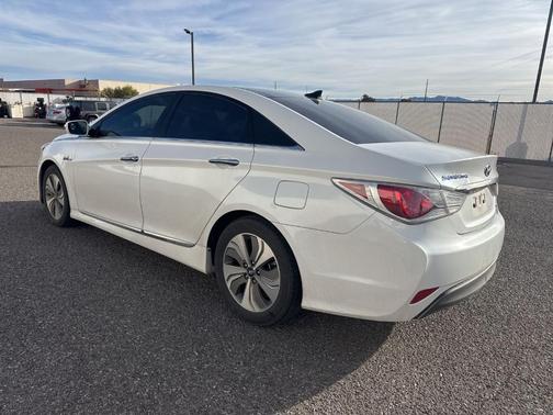 2015 Hyundai SONATA Hybrid Limited