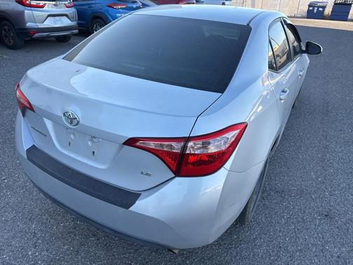 Classic Silver Metallic 2018 Toyota Corolla LE