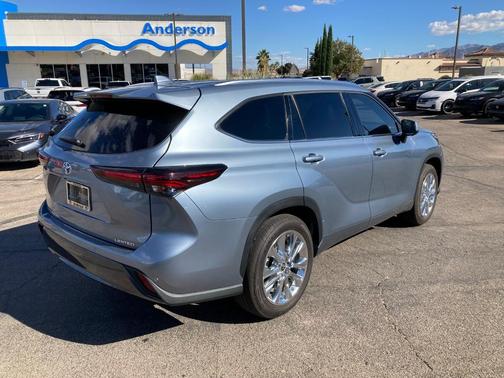 2024 Toyota Highlander Limited