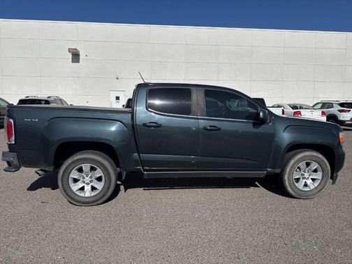 Dark Slate Metallic 2018 GMC Canyon SLE